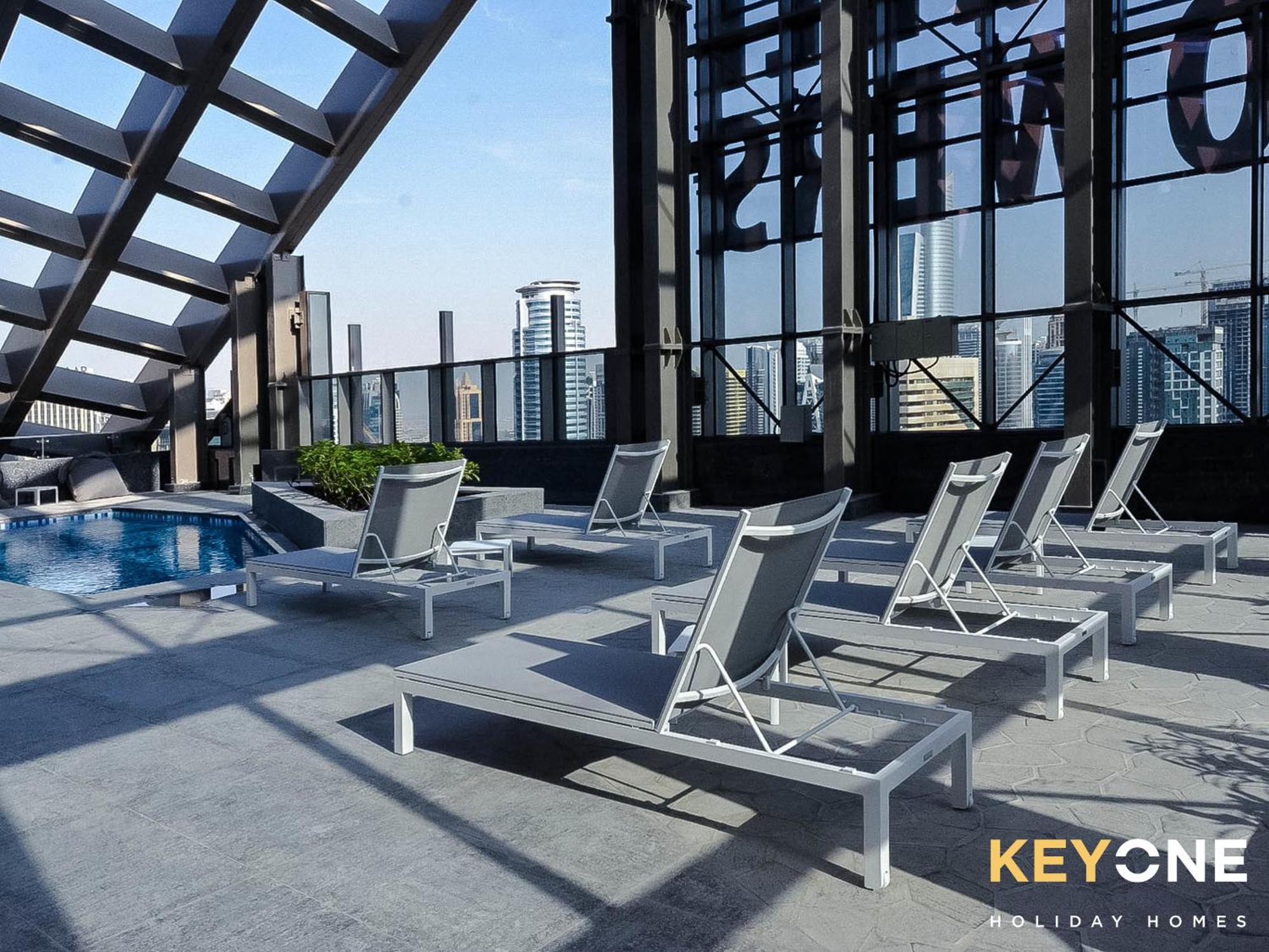 Sophisticated One Bedroom With Full Marina View Дубай Екстериор снимка
