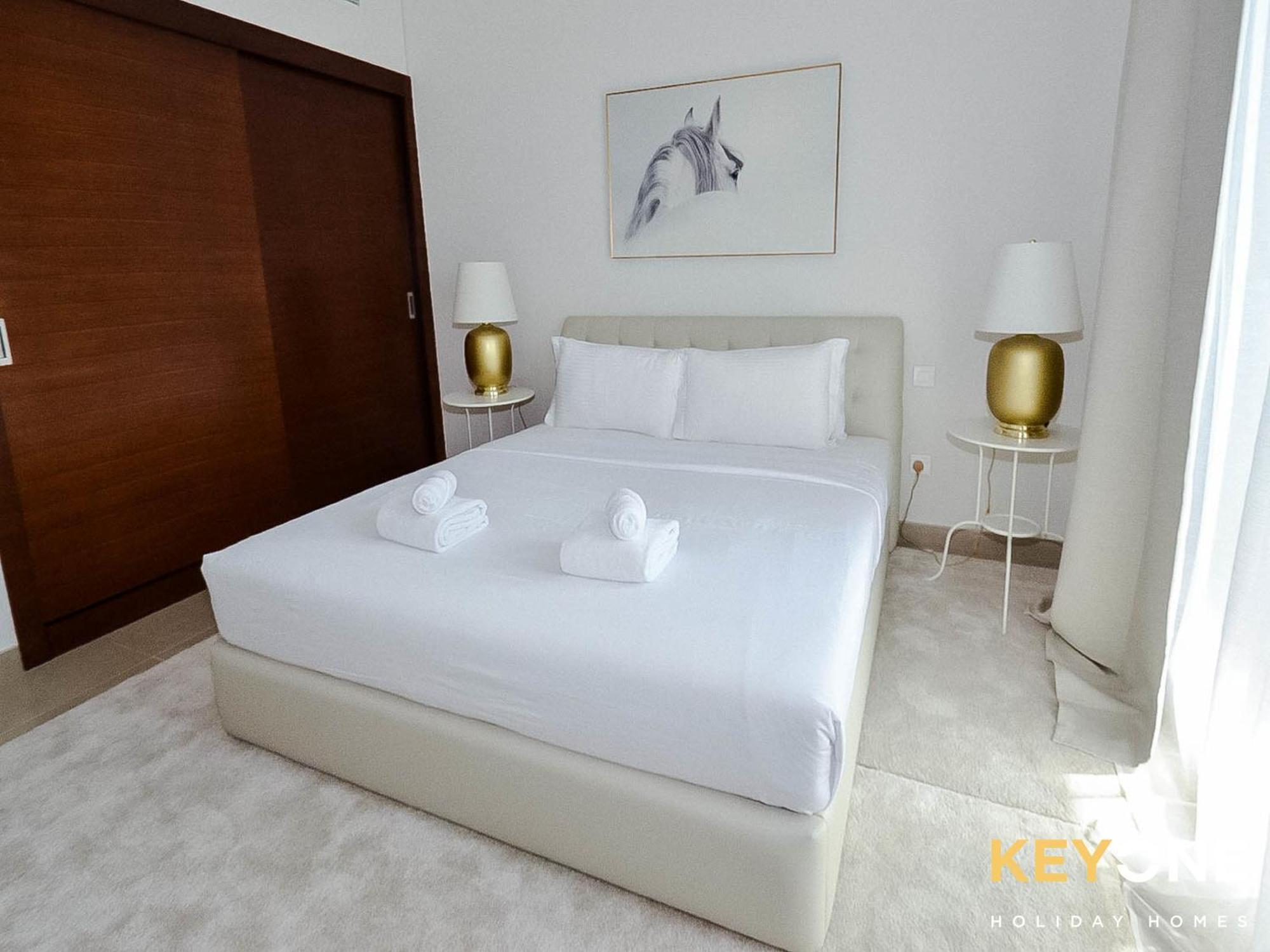 Sophisticated One Bedroom With Full Marina View Дубай Екстериор снимка