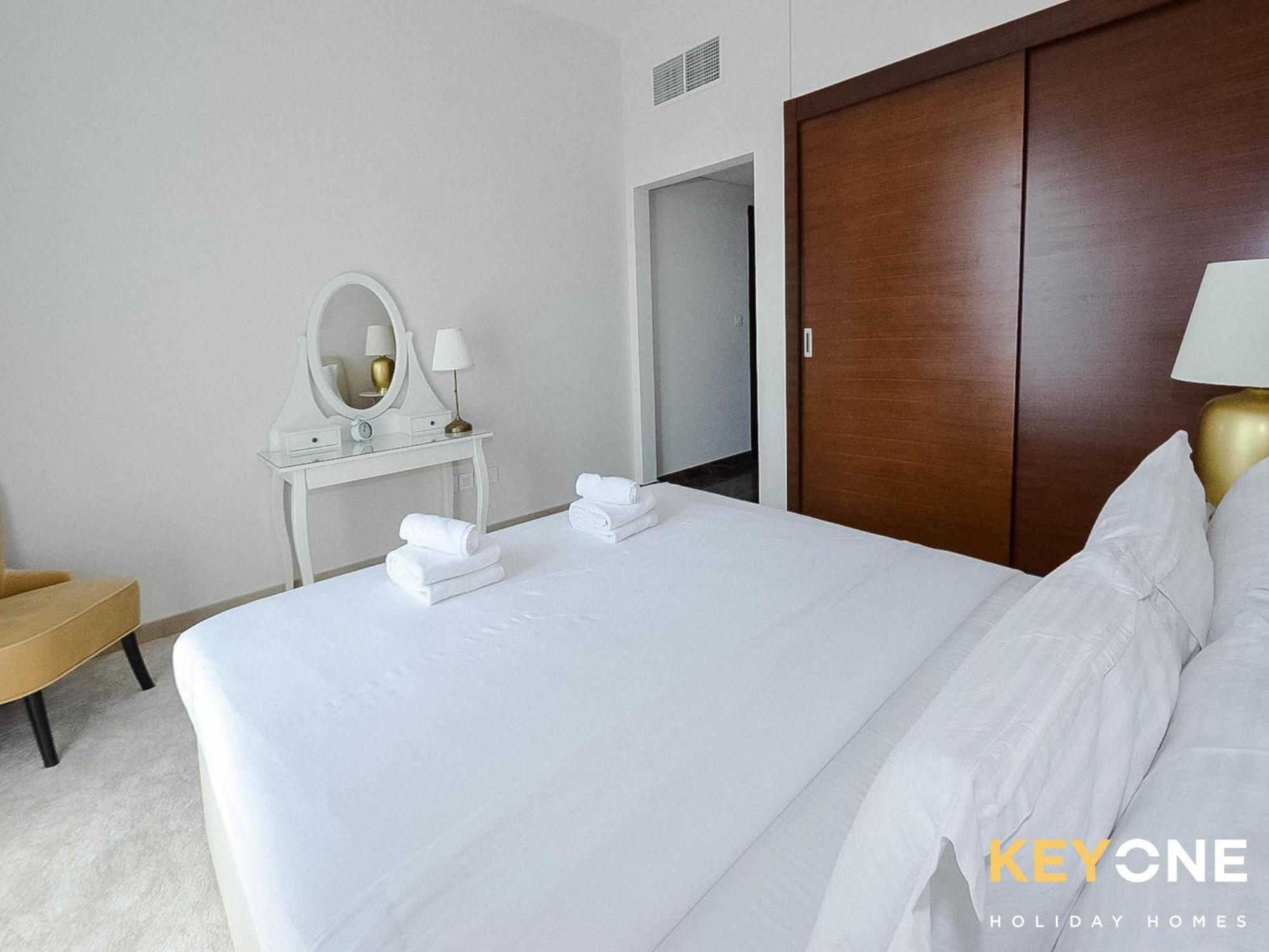 Sophisticated One Bedroom With Full Marina View Дубай Екстериор снимка
